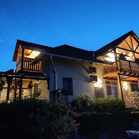 게스트하우스 Haus Marika 4*
